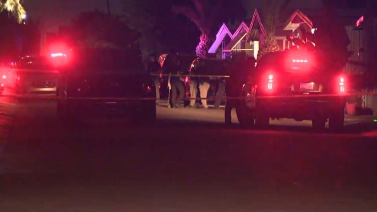 Woman shot, killed by boyfriend in Peoria, police say